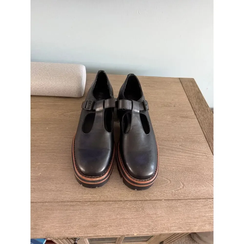 Korks 10 Vega Mary Jane Buckle Platform Shoe